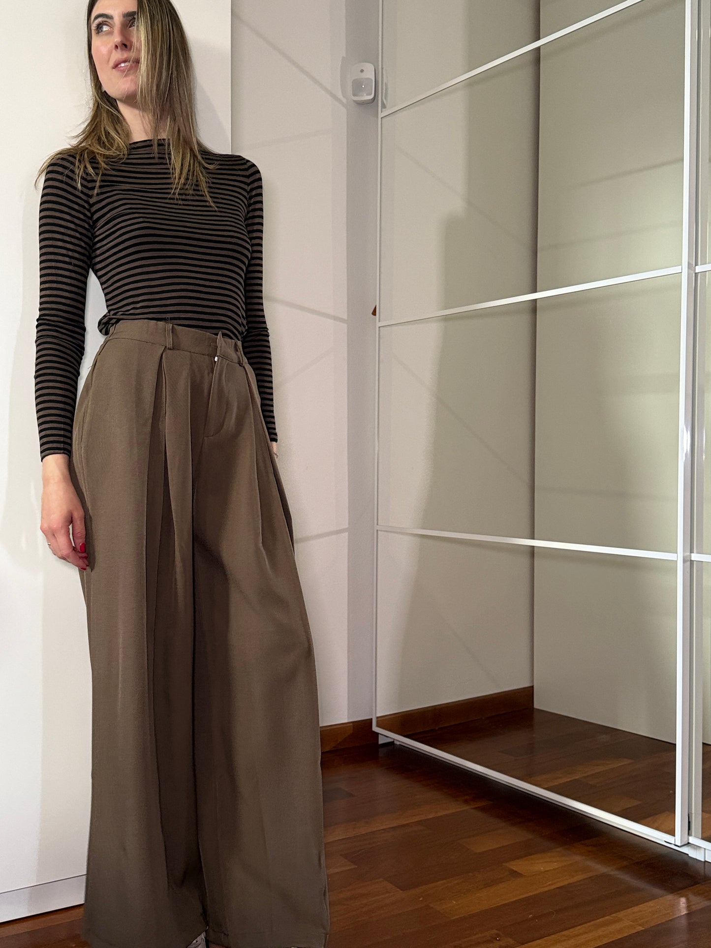 Pantaloni eleganti fango