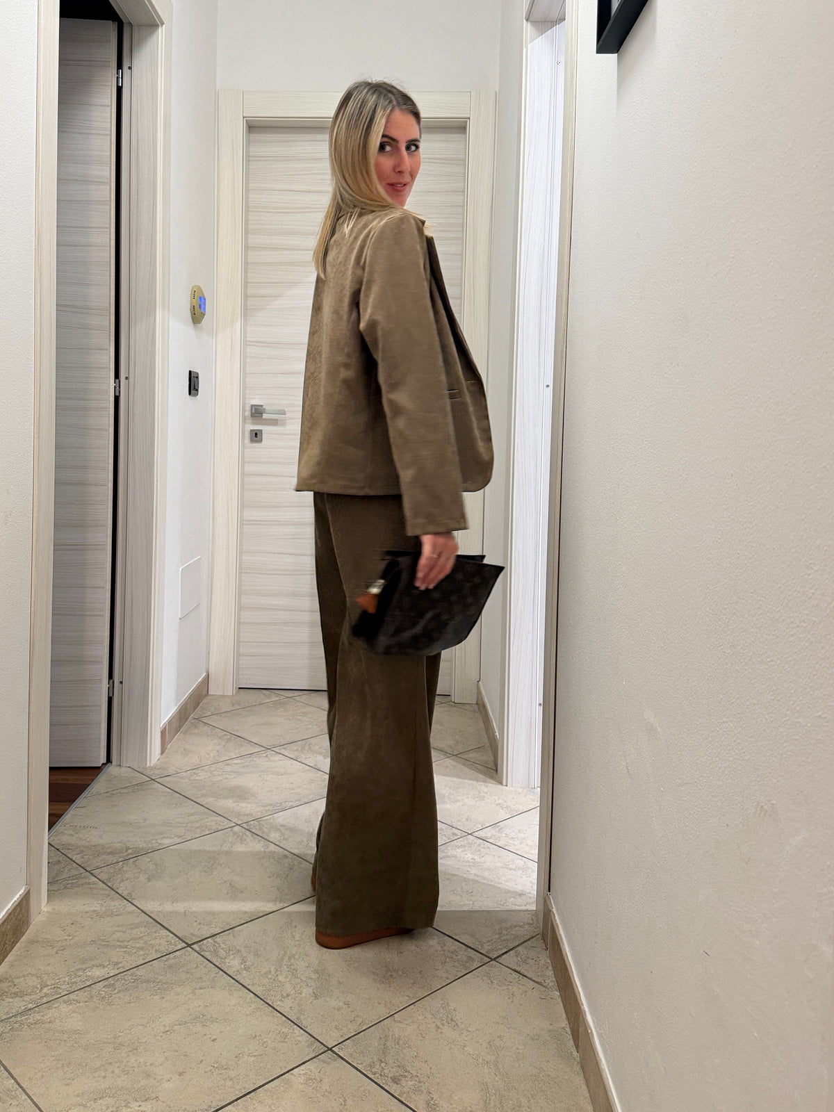 Pantaloni velluto liscio camel