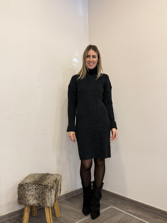 Abito in maglia coste