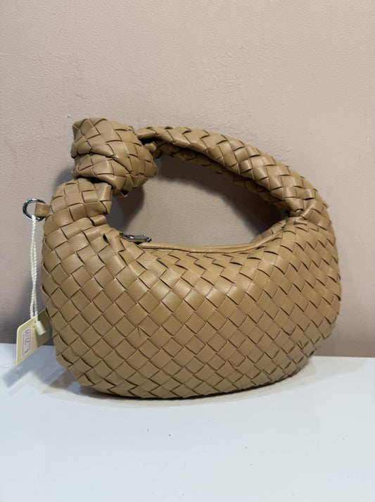 Borsa eib01