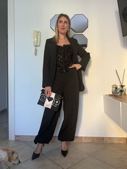 Completo black con pantaloni palazzo