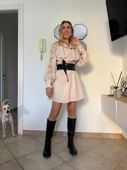 Abito con manica in pizzo