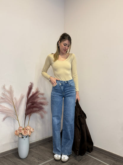 Body Lucy