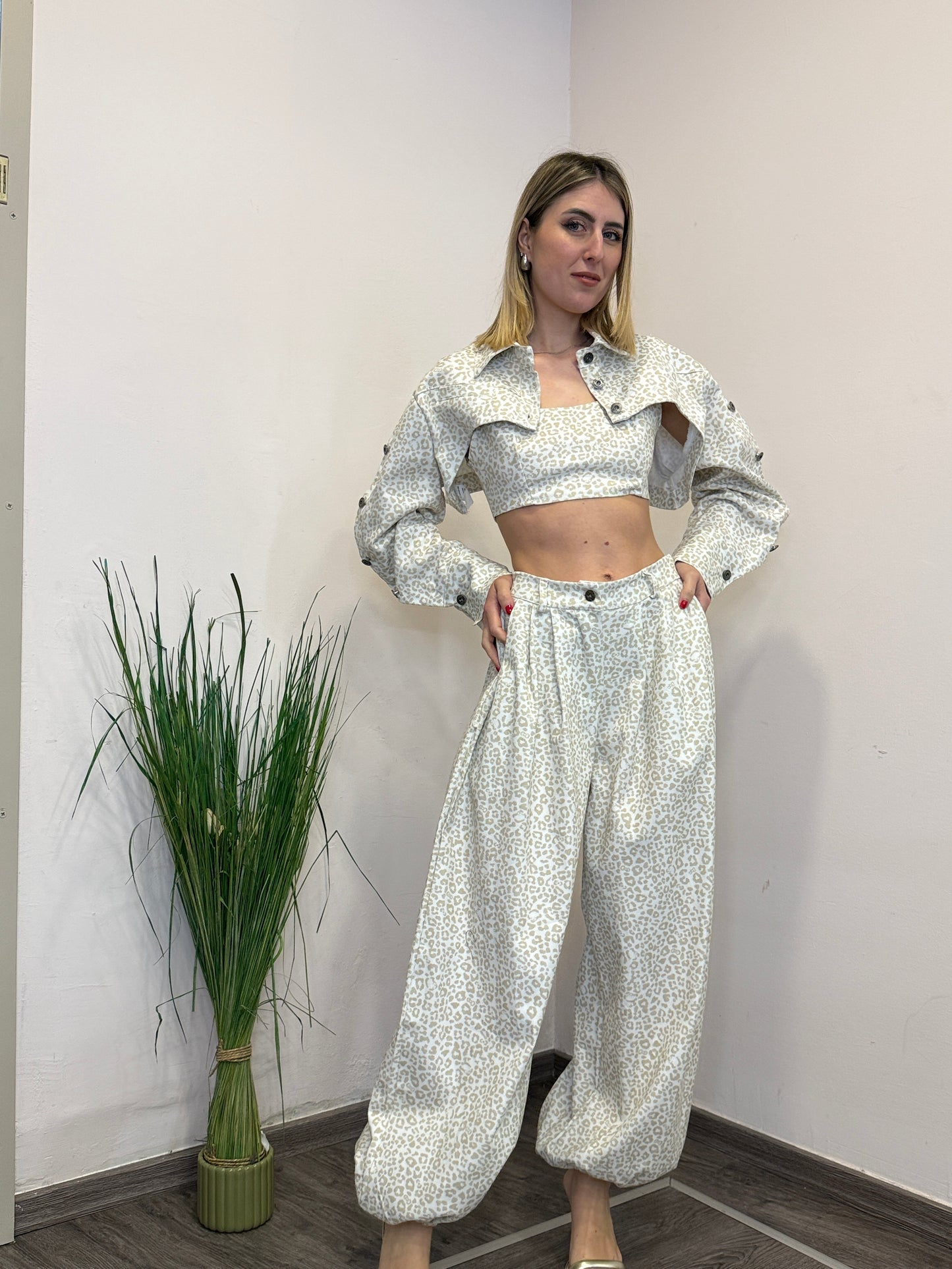 Completo denim animalier