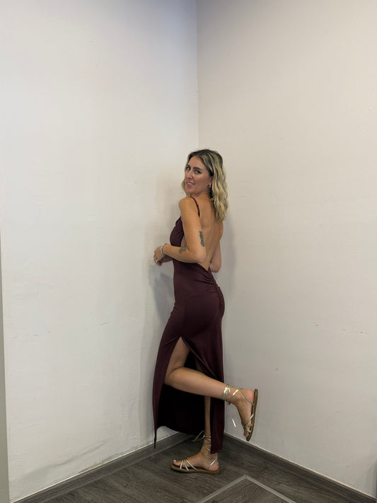 Abito lungo con schiena nuda bordeaux