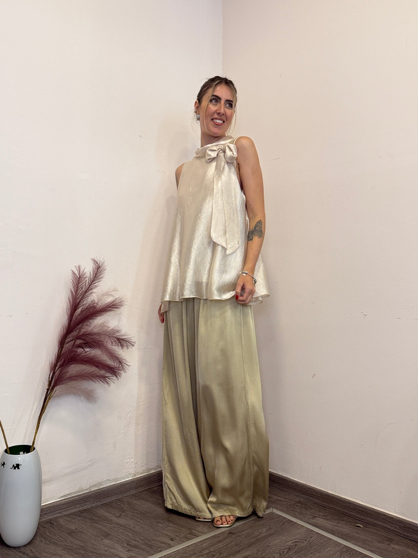 Pantaloni palazzo raso oro