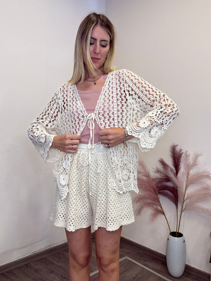 Cardigan crochet con nodino