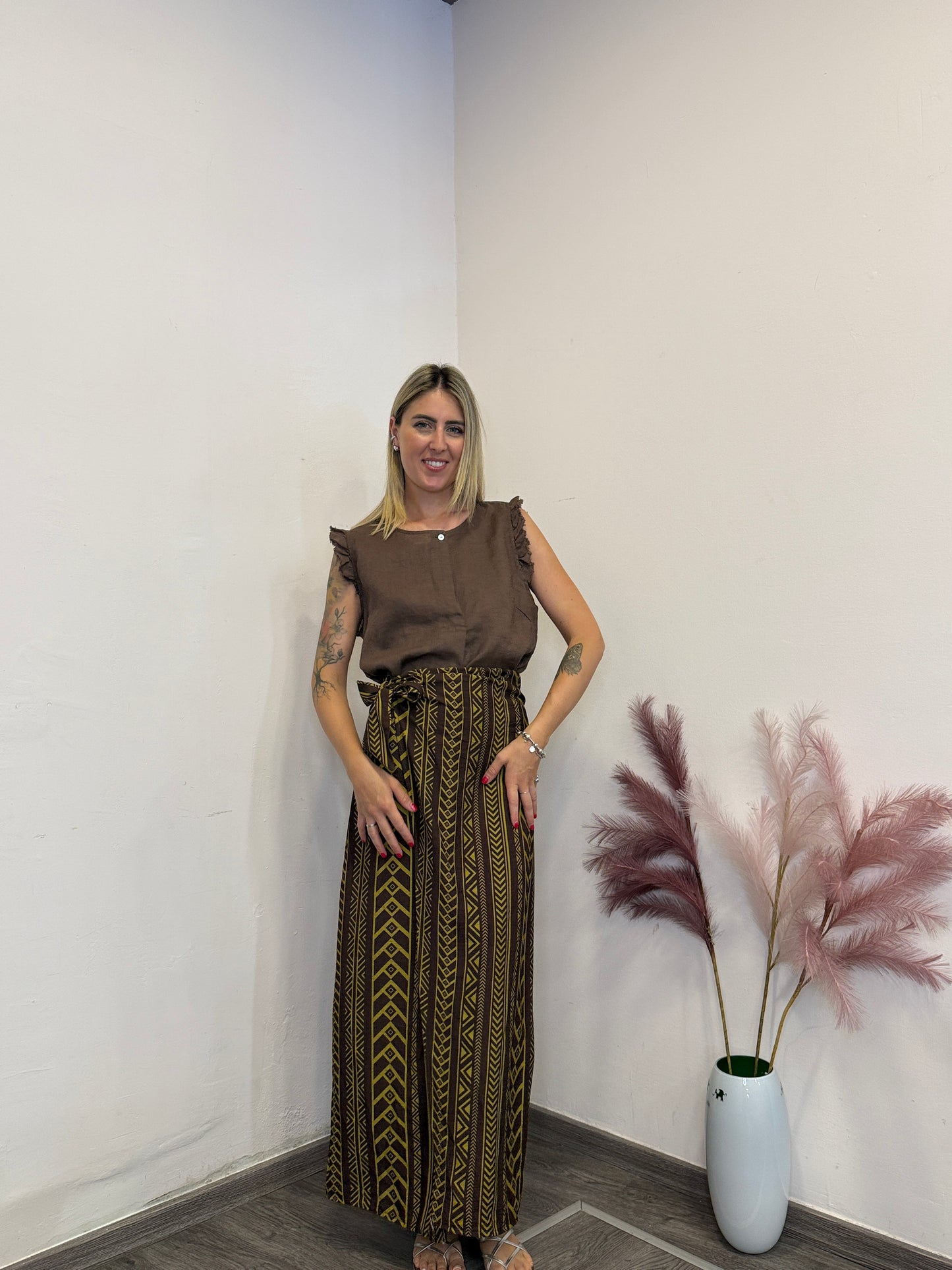 Canotta lino con bottone brown
