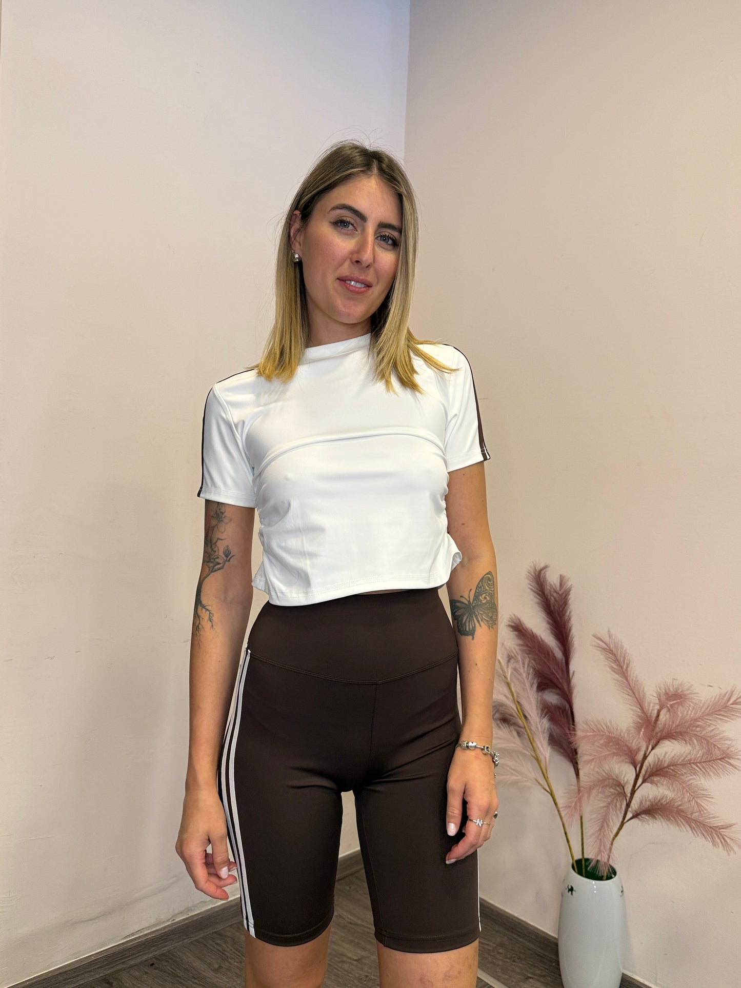 Completino sportivo con ciclista
