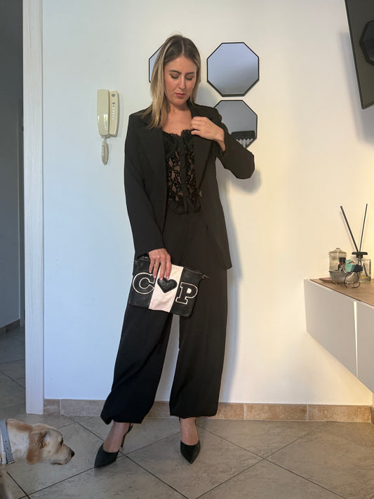 Completo black con pantaloni palazzo