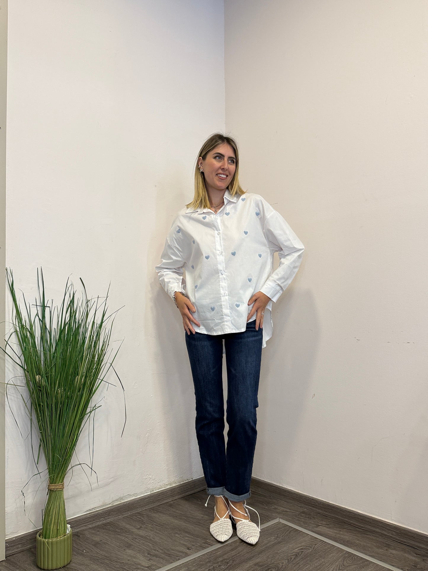 Camicia con cuori azzurri