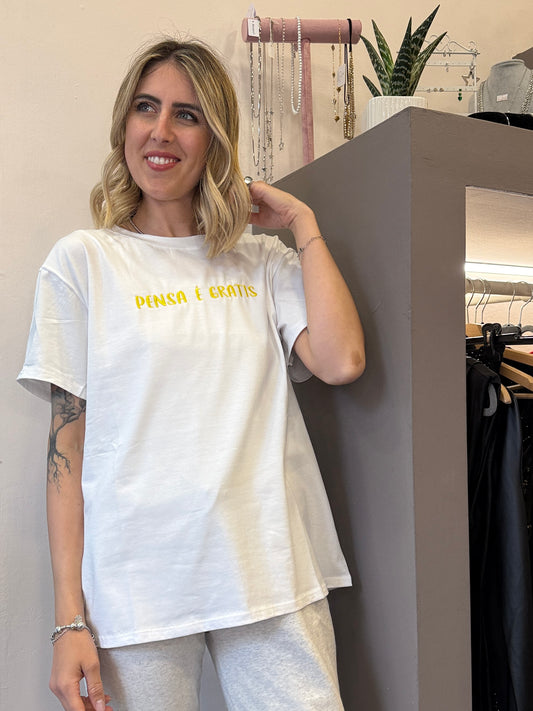 T-shirt PENSA è GRATIS