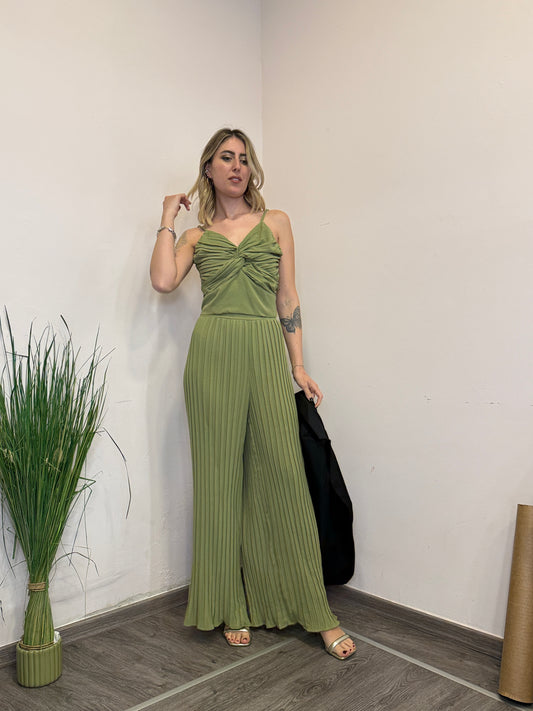 Completo verde oliva plissè