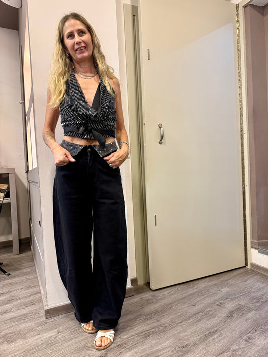 Jeans con risvolto strass
