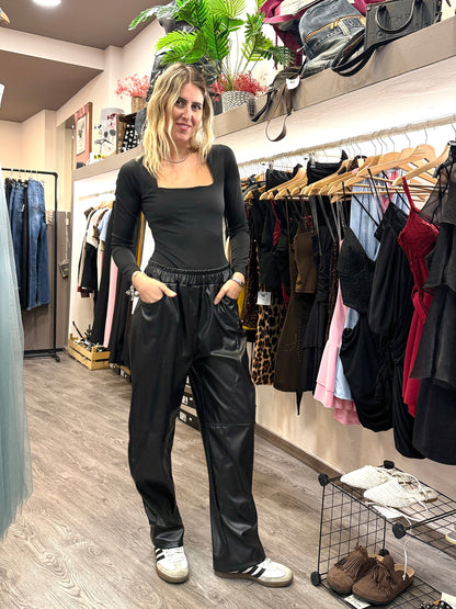 Pantaloni ecopelle neri