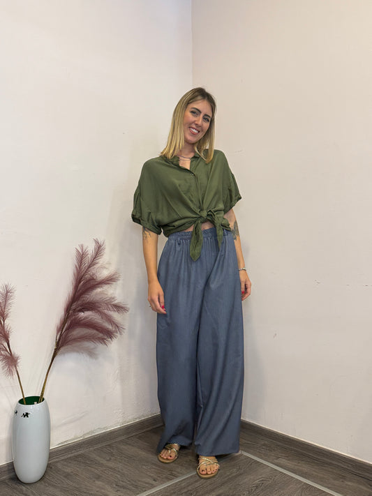 Camicia con nodo verde militare
