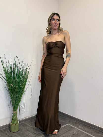 Abito con schiena nuda cioccolato