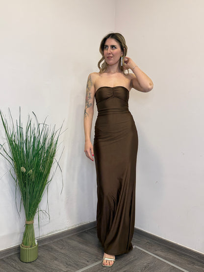 Abito con schiena nuda cioccolato