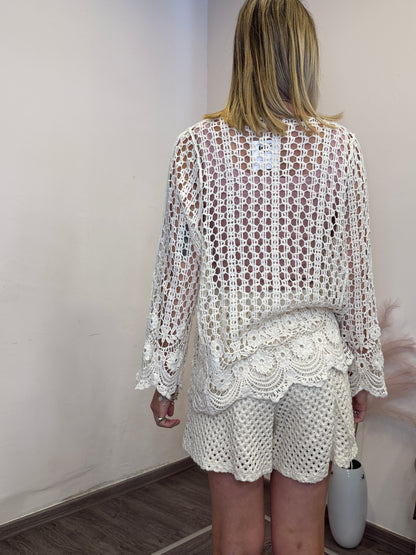 Cardigan crochet con nodino