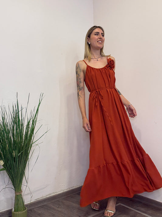 Abito con fiore