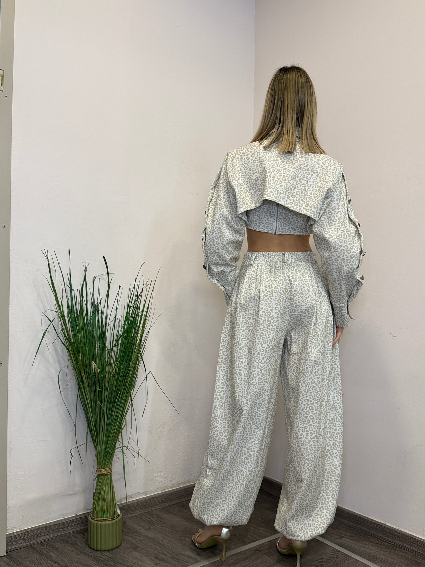Completo denim animalier