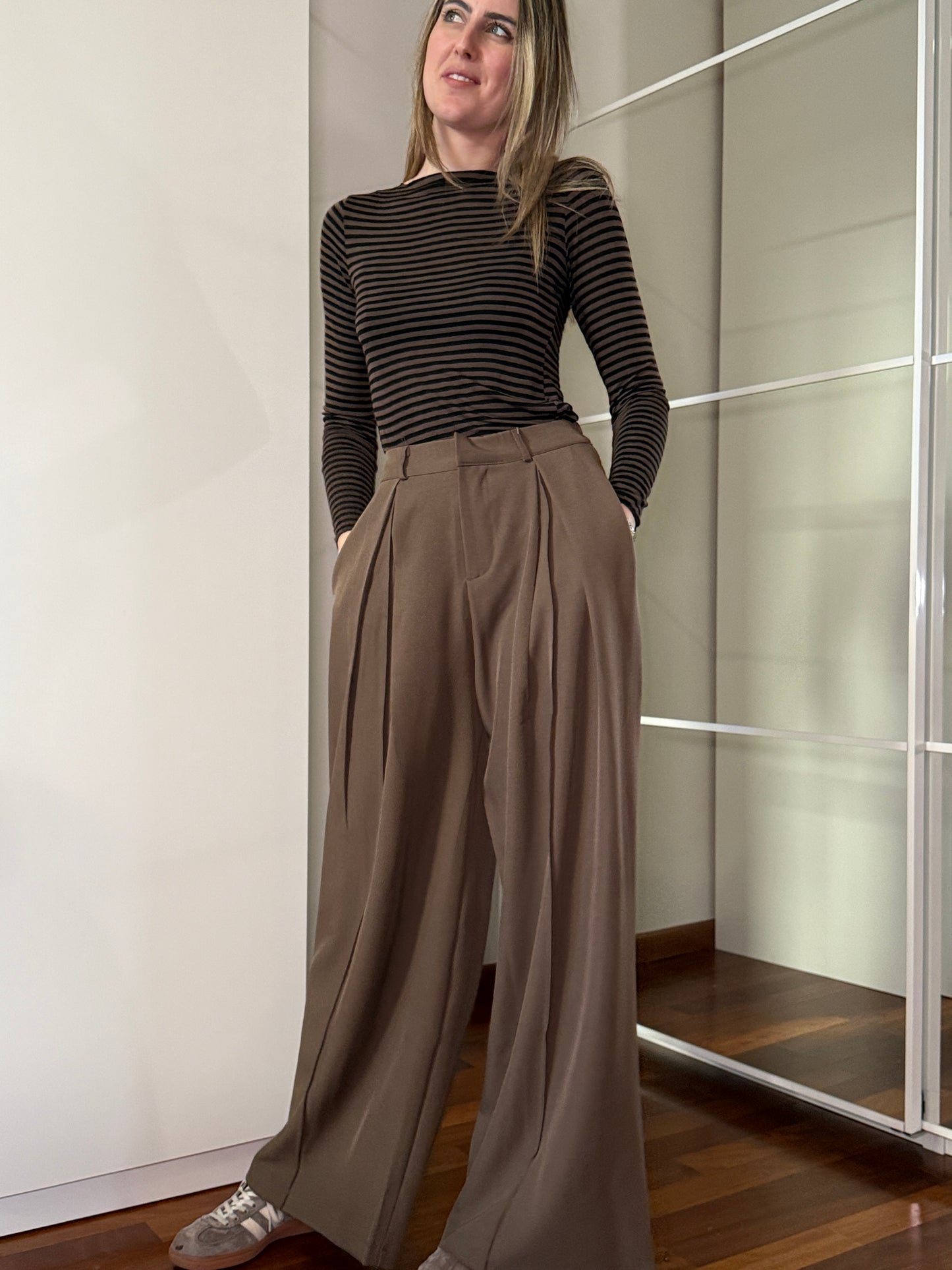 Pantaloni eleganti fango