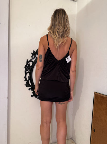 Abito con arricciature