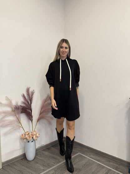 Abito in felpa con cappuccio