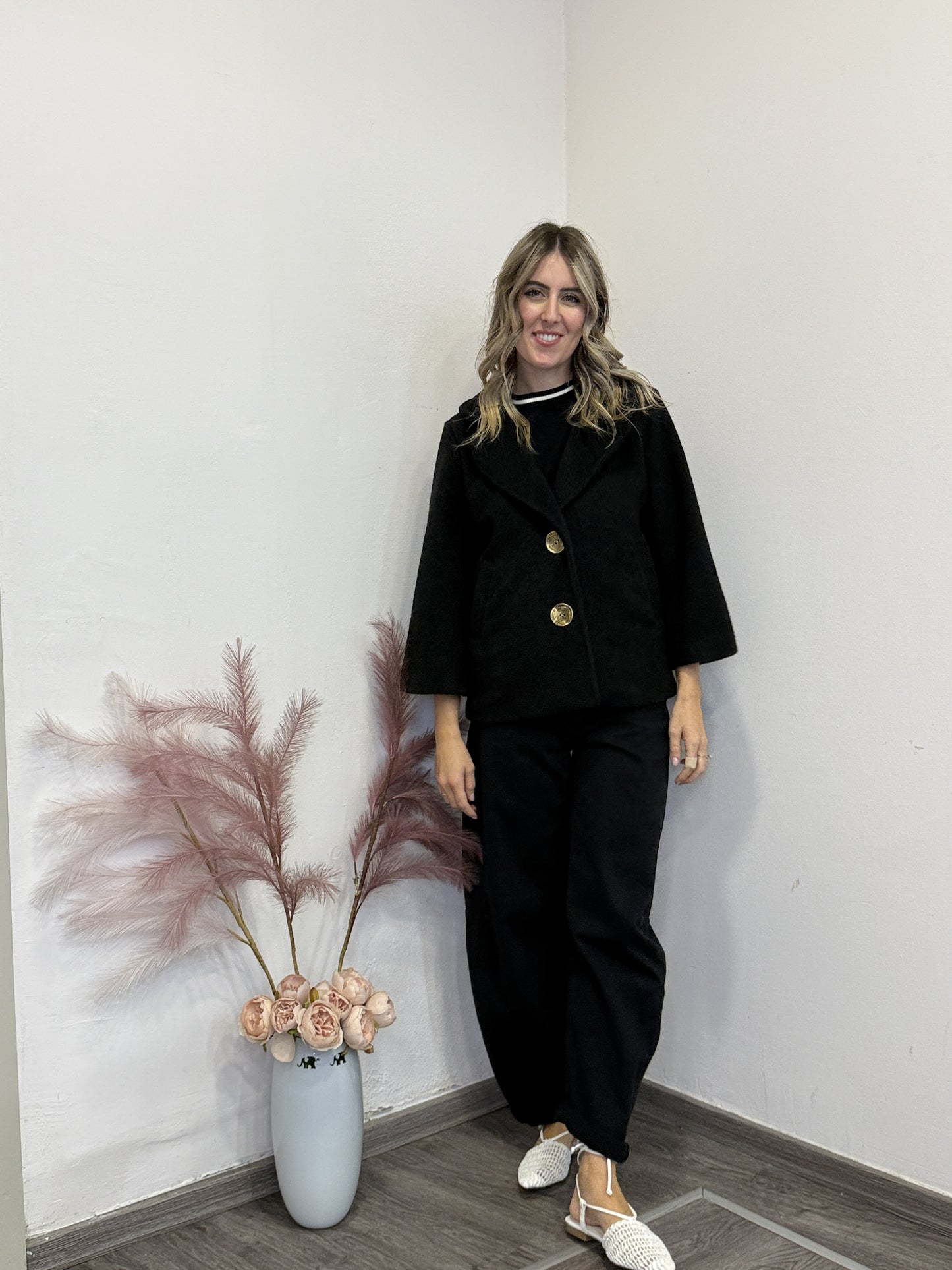 Cappotto corto bottoni oro