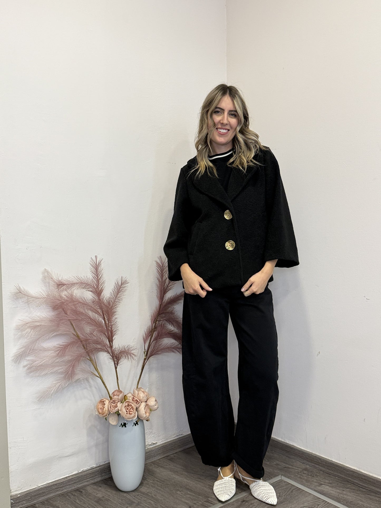 Cappotto corto bottoni oro