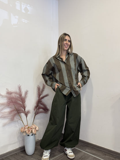 Pantaloni parachute verde