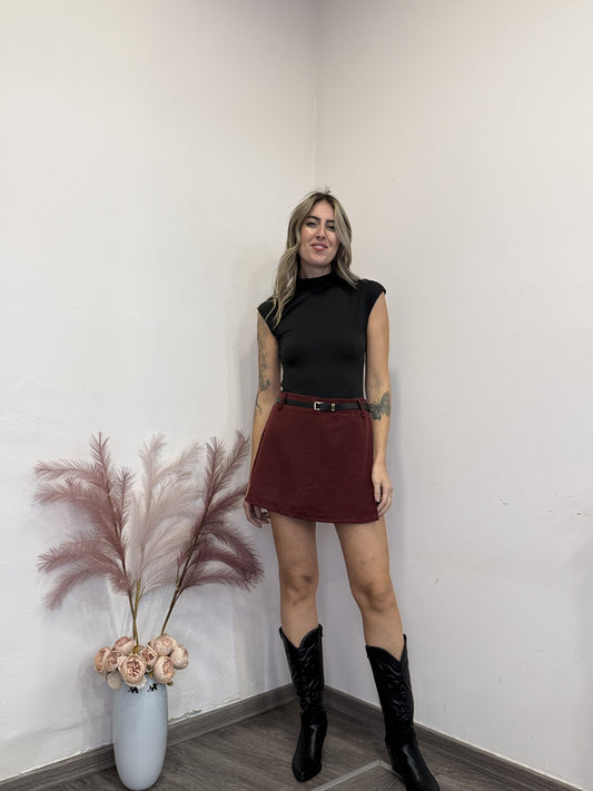 Gonna pantaloncino con cintura