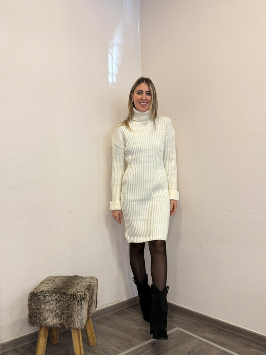 Abito in maglia coste