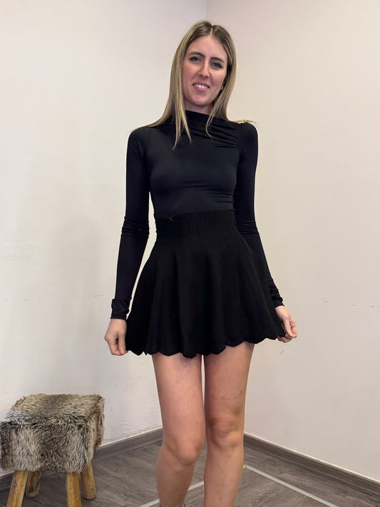 Maglia monospalla aderente