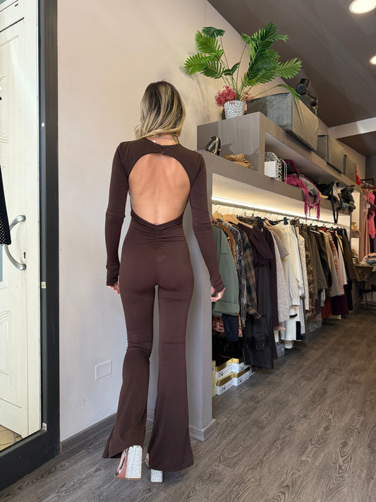 Tuta arricciata con schiena nuda