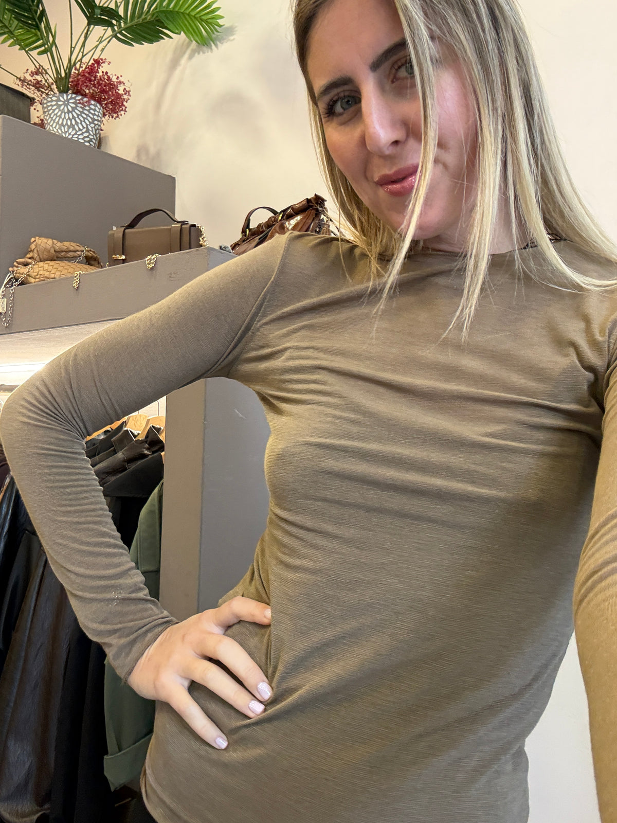 Maglia cashmere girocollo sabbia