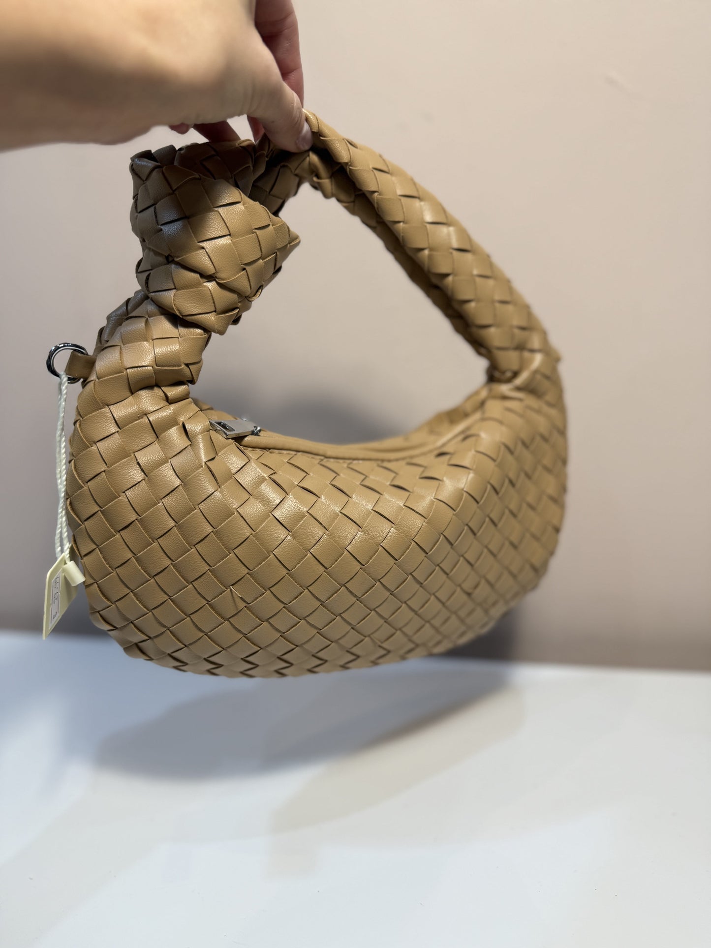 Borsa eib01