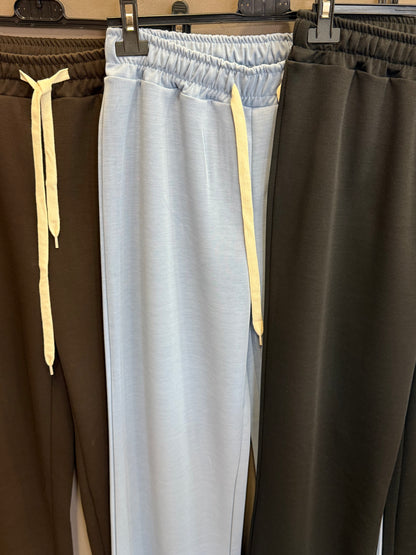 Pantaloni tuta new