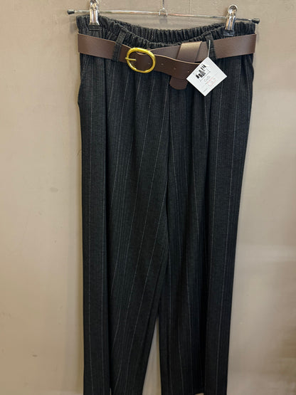 Pantaloni gessati palazzo