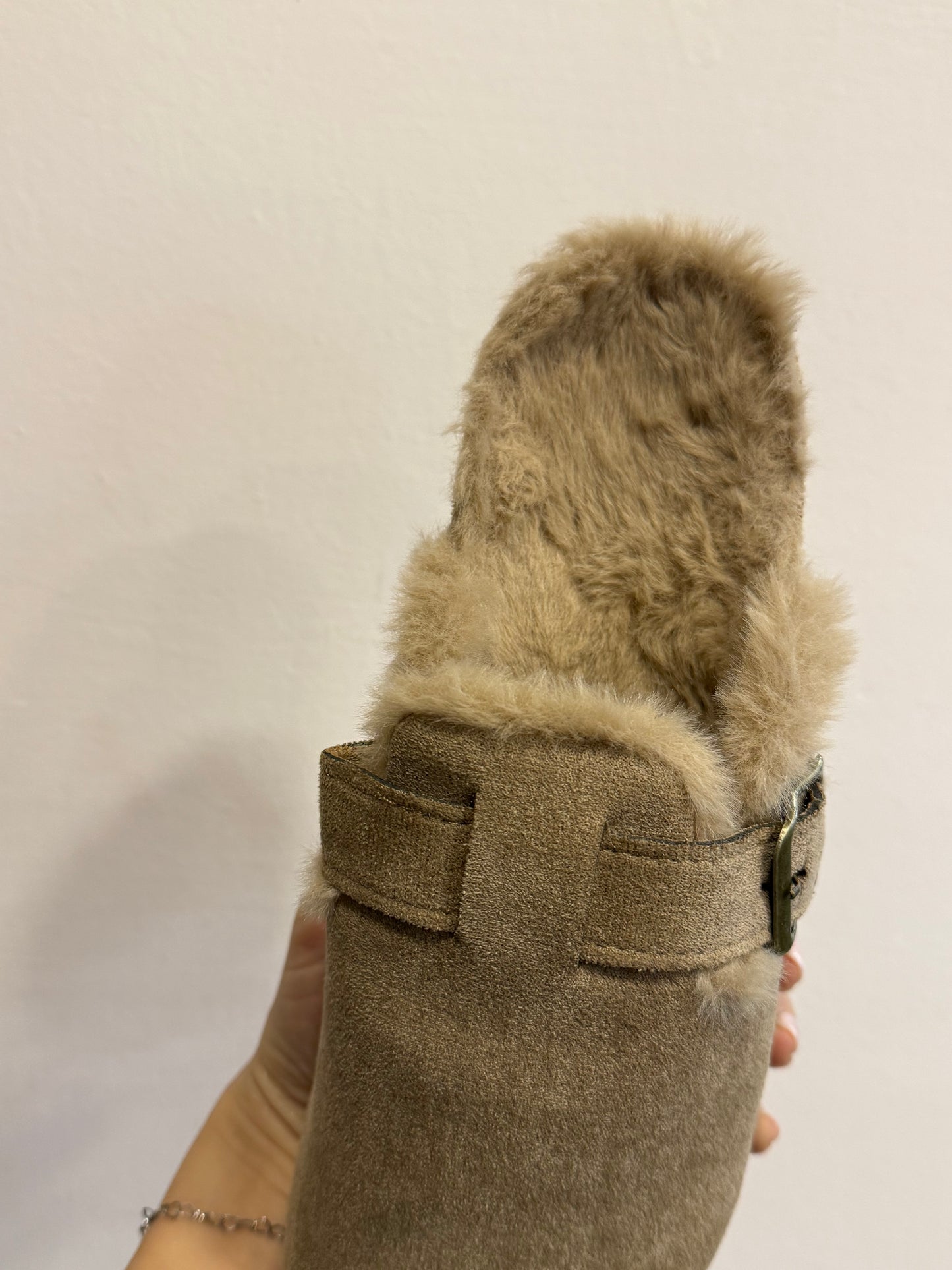Ciabattina pelo beige
