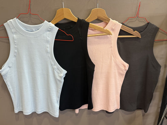 Tank top crop
